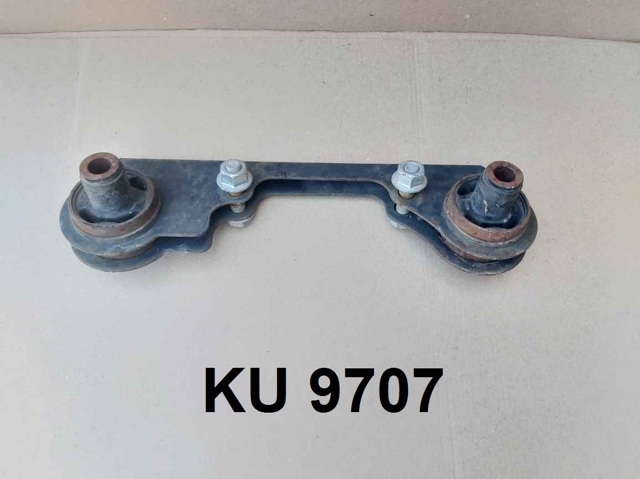 Кронштейн/траверса заднего редуктора, передняя 55419JD60C NISSAN