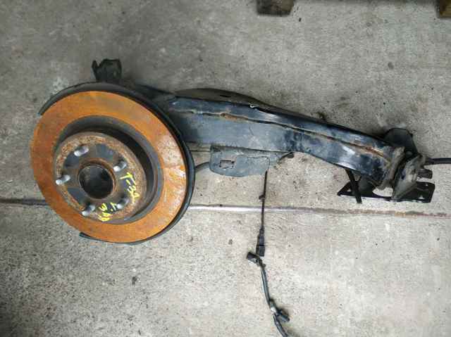 Рычаг/тяга задней подвески продольный нижний, левый 555024CA0C NISSAN
