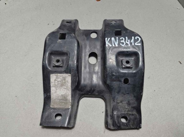 561805567B Кронштейн замка капота купить Ирпень