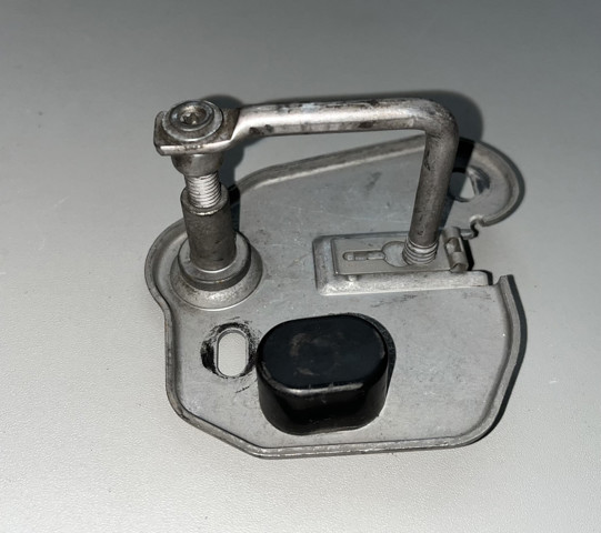 VAG 565823185 в наличии Ровно
