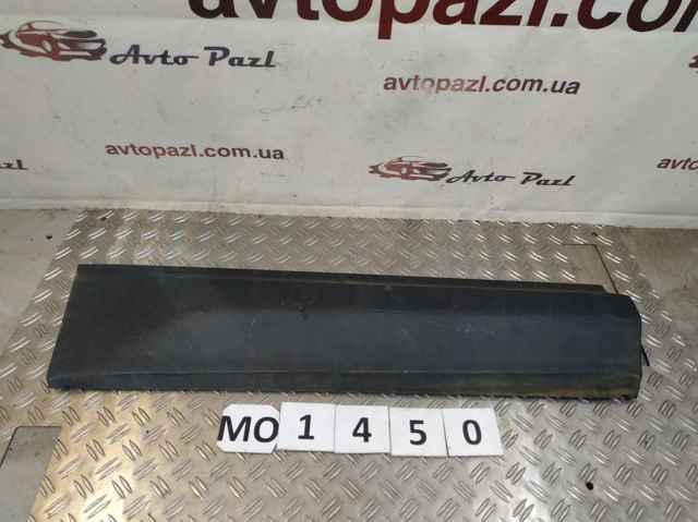 VAG 565854950 Молдинг двери задней правой в наличии Ирпень