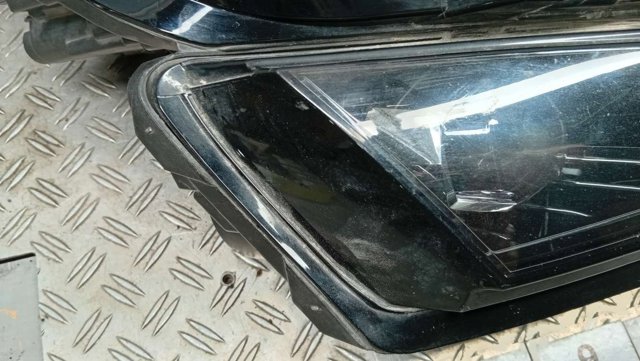 VAG 566941016H Фара правая в наличии Черкассы