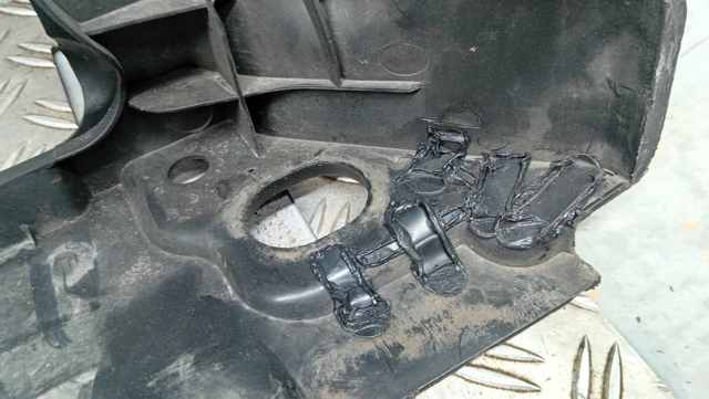 56D805588E VAG Рамка радиатора купить в Ирпень