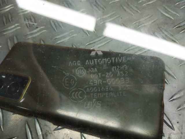 Стекло передней правой двери 5706A354 MITSUBISHI
