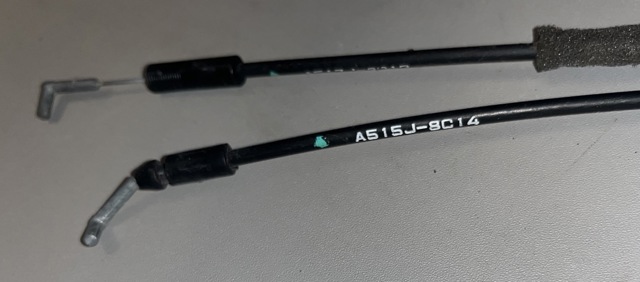 Замок двери водителя 5715A185 MITSUBISHI