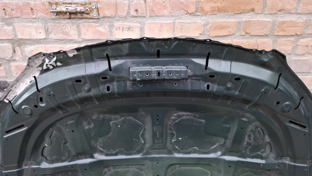 SUBARU 57229SJ0019P Капот в наличии Николаев