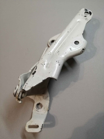 SUBARU 57260AG03A9P Петля капота левая в наличии Каменское