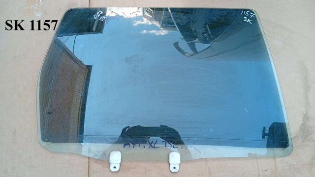 Стекло задней двери, правой 5736A012 MITSUBISHI