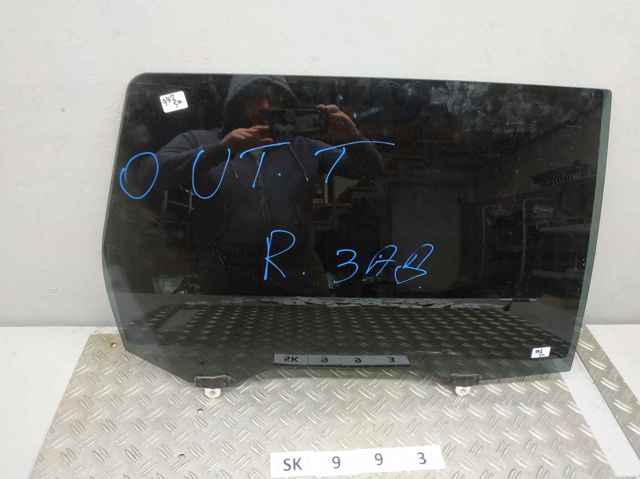 Окно задней двери 5736A330 MITSUBISHI