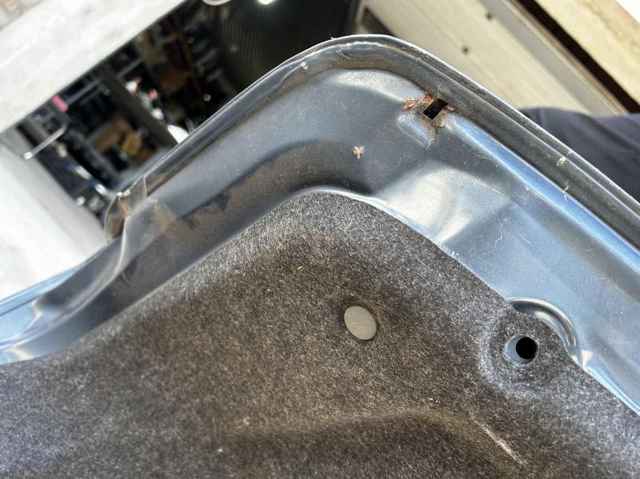 SUBARU 57509AG0019P Крышка багажника в наличии Черкассы