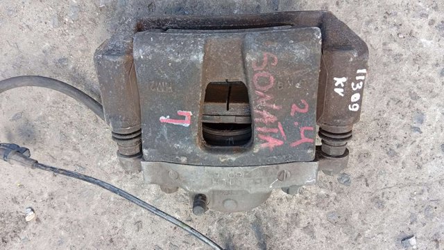 HYUNDAI 58180D4A10 Суппорт тормозной передний левый в наличии Львов