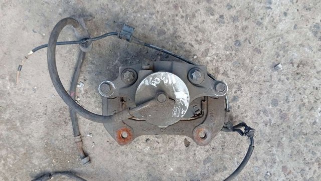 Суппорт тормозной передний левый 58180D4A10 HYUNDAI