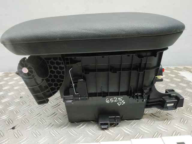 TOYOTA 5881242040 в наличии Николаев