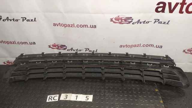 5GM853677 VAG Решетка бампера переднего центральная купить в Ужгород