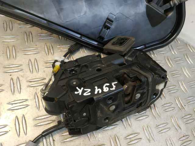 Внутренний дверной замок 5K1837016E VAG