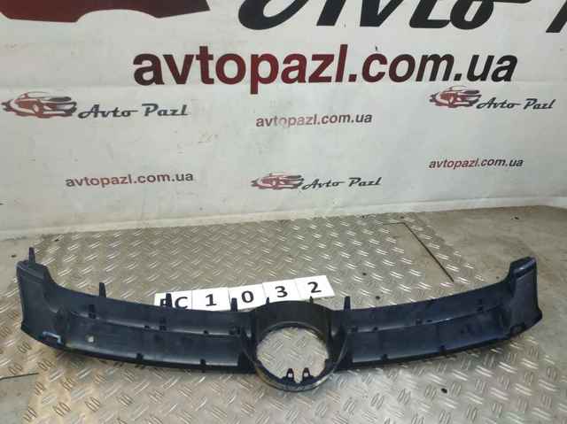 5M0853653 Решетка радиатора купить Черкассы