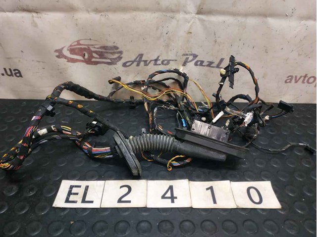 Жгут проводов передней двери 61129252388 BMW