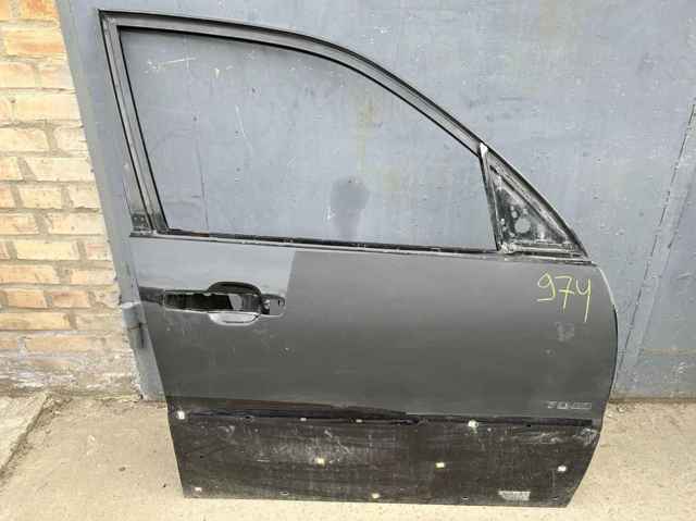 Пассажирская передняя дверь 6200408015 SSANG YONG
