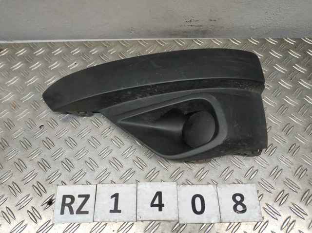 Решетка бампера переднего левая 620843221R RENAULT