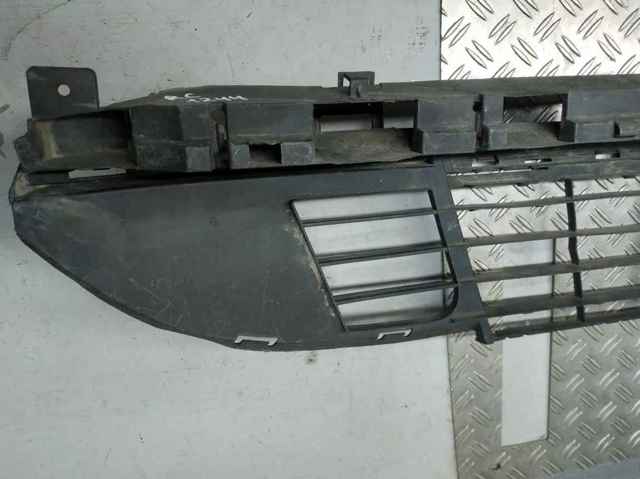 622545401R RENAULT Решетка бампера переднего купить в Ровно