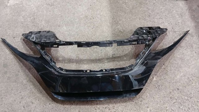 Облицовка радиатора 622562805R RENAULT
