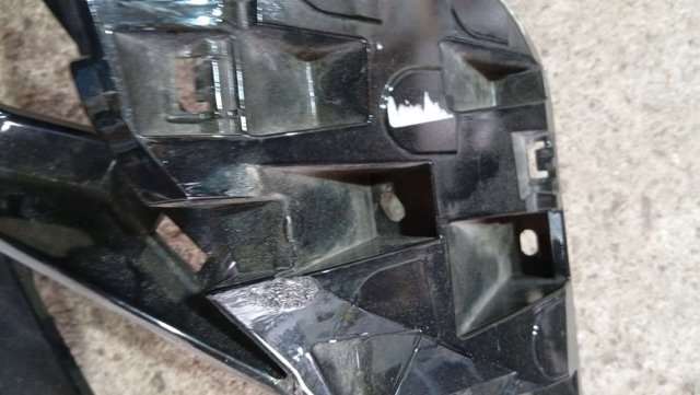 RENAULT 622562805R Решетка радиатора в наличии Каменское