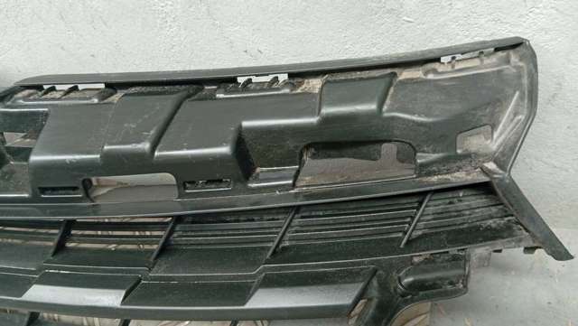 622565187R RENAULT Решетка радиатора купить в Черкассы