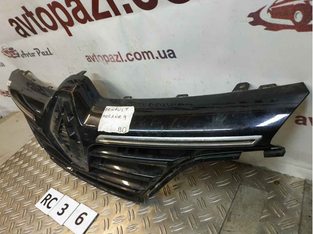 622567680R RENAULT Решетка радиатора купить в Чернигов