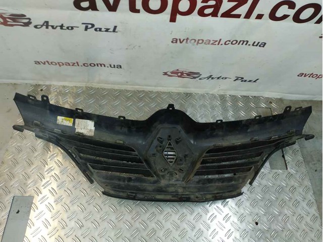 622567680R RENAULT Решетка радиатора купить в Днепр