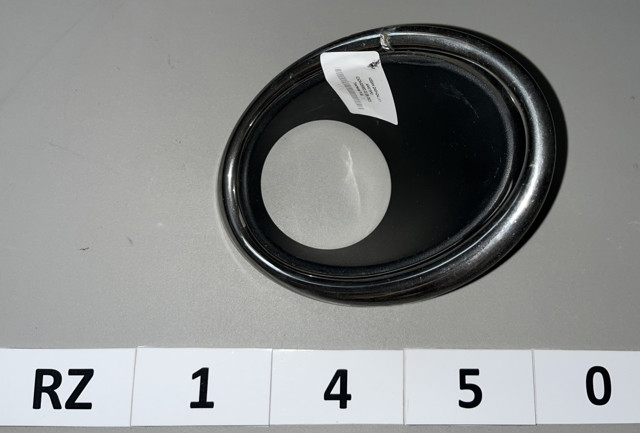 Ободок фары противотуманной 622574EA0C NISSAN