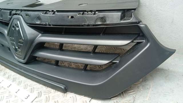 623103748R Решетка радиатора купить Одесса