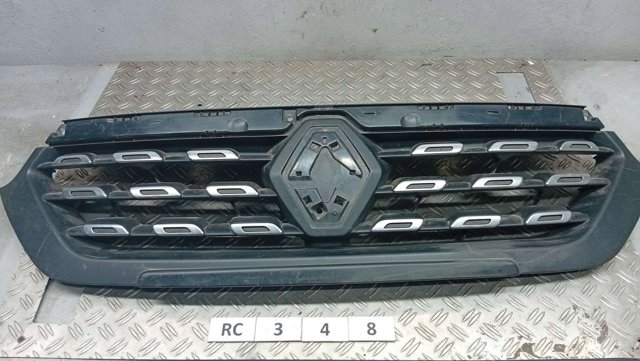 Облицовка радиатора 623104446R RENAULT