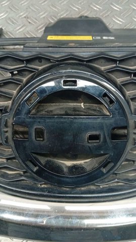 NISSAN 623104EA1A Решетка радиатора в наличии Чернигов