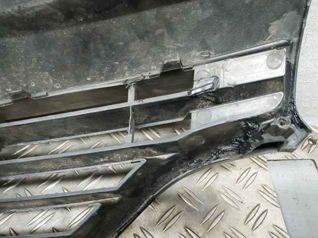 623105727R Решетка радиатора купить Кривой Рог