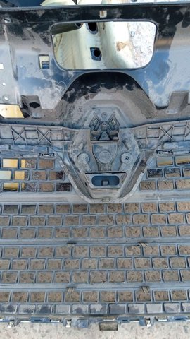 RENAULT 623106263R Решетка радиатора в наличии Хмельницкий