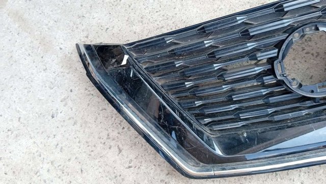 623106RU0A NISSAN Решетка радиатора купить в Запорожье