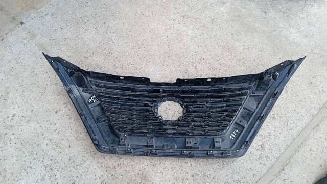 623106RU0A NISSAN Решетка радиатора купить в Ровно