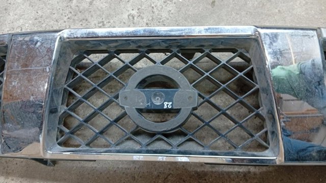 623107S200 NISSAN Решетка радиатора купить в Украина