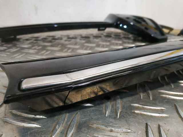 623825400R RENAULT Накладка (рамка) решетки радиатора купить в Винница