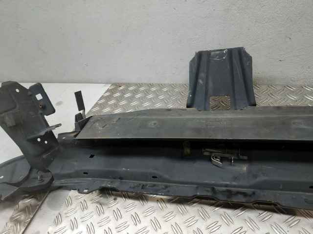 RENAULT 625117114R Верхняя рамка радиатора в наличии Тернополь