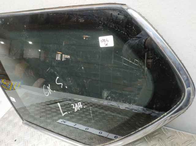 Стекло багажного отсека, левое 6272060E00 TOYOTA