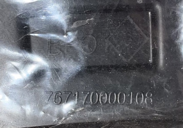 631594582R RENAULT Кронштейн бампера переднего внешний левый купить в Кривой Рог