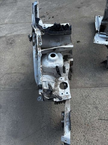 Лонжерон передний правый 641000415R RENAULT