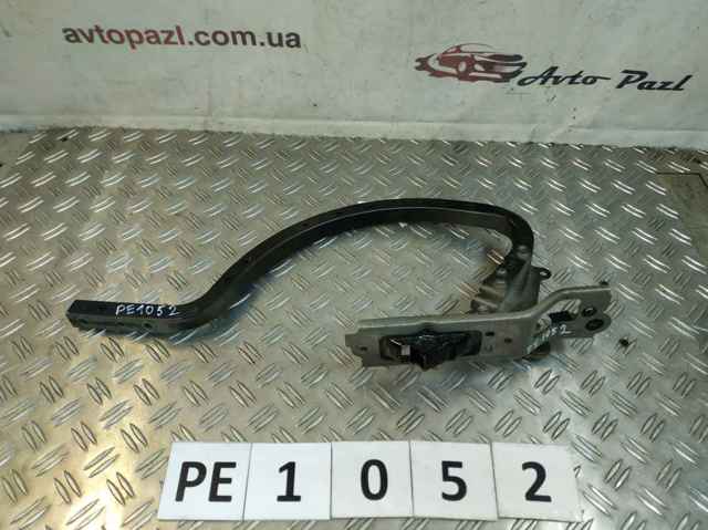 Завеса крышки багажника 6451033181 TOYOTA