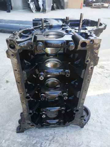 Блок двигателя 6640100105 SSANG YONG