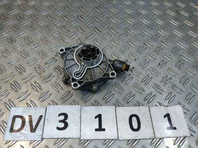 Вакуумный насос 6652300565 SSANG YONG