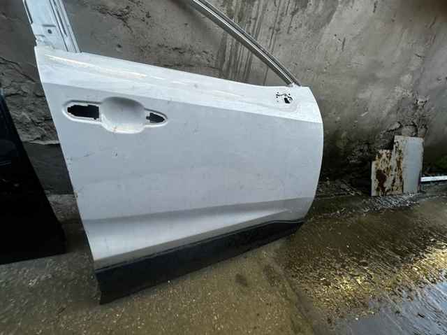 TOYOTA 6700142160 Дверь передняя правая в наличии Полтава
