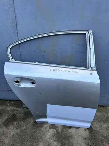 Задняя правая дверь 6700305040 TOYOTA