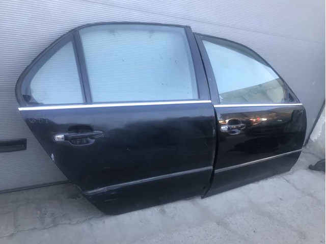 6700350040 TOYOTA Дверь задняя правая купить в Ровно