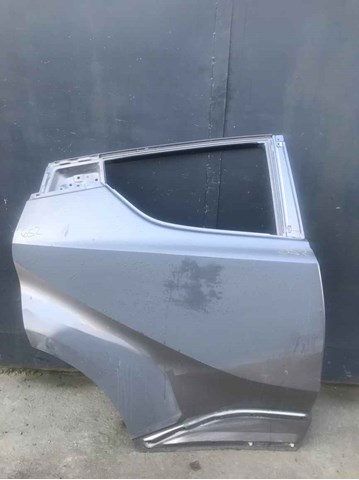 Задняя правая дверь 67003F4010 TOYOTA